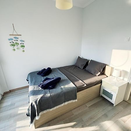 Nouri Schoene Wohnung In Direkter Strandnaehe, Schnelles Internet, Freies Parken, Nahe Flughafen Peraía 외부 사진