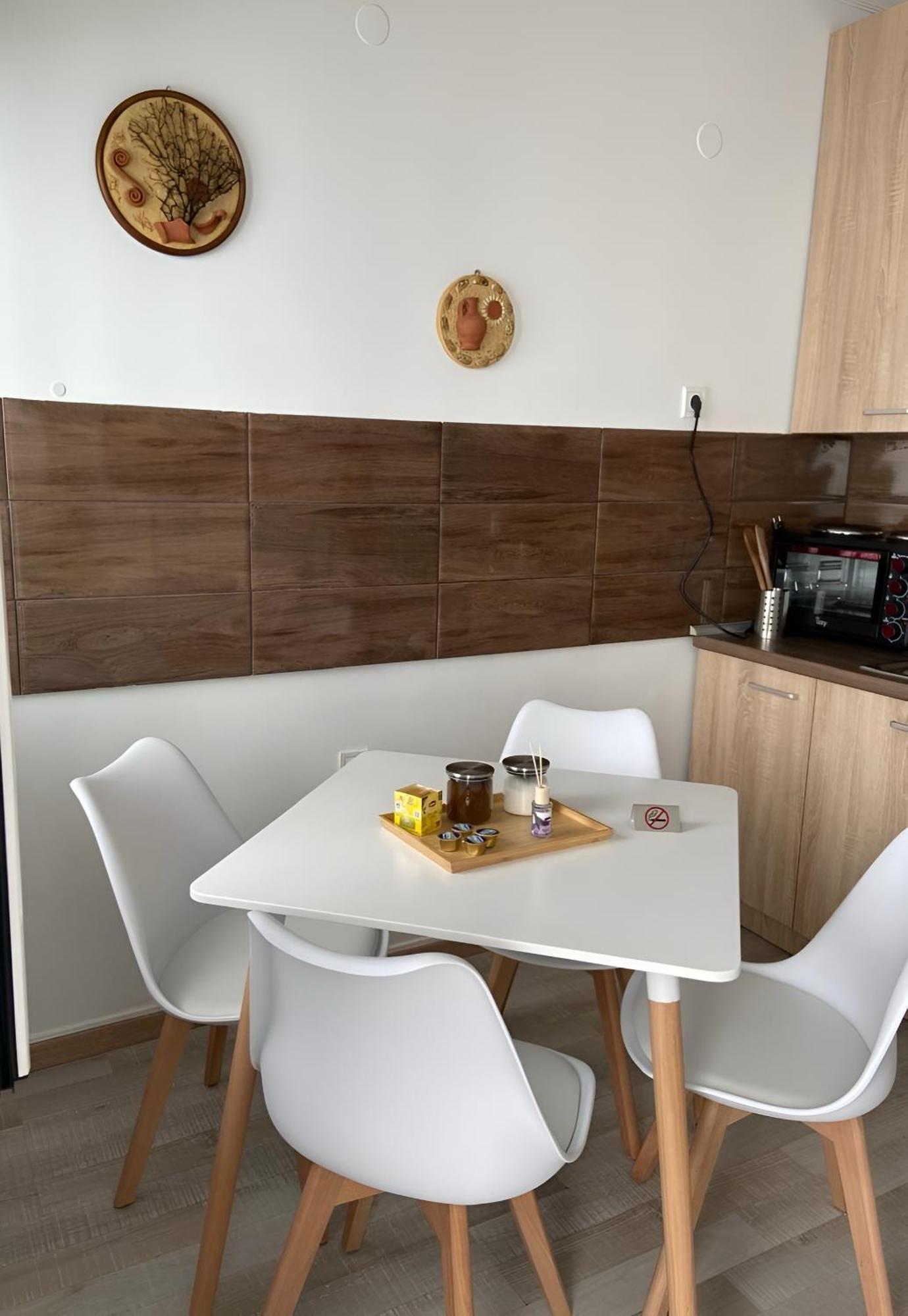 Nouri Schoene Wohnung In Direkter Strandnaehe, Schnelles Internet, Freies Parken, Nahe Flughafen Peraía 외부 사진